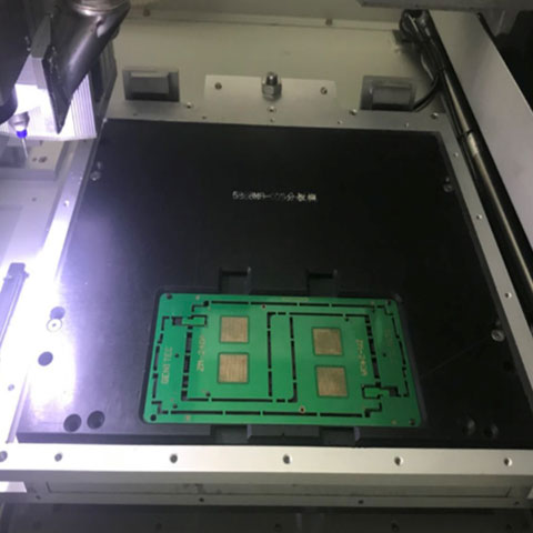 GAM-320AL-Automatic-PCB-Router-Machine-2